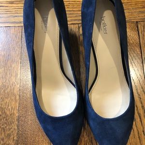 Botkier navy nubuck pumps size 8. New w/o box